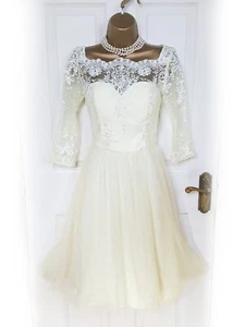 CHI CHI LONDON Pale Yellow & White Lace Embroidered Dress, size 8 - BNWT - Picture 1 of 7