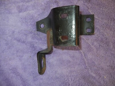 Soporte de parachoques trasero derecho SAAB Classic 900 1991 hatchback Y2 Foto 1 de 4