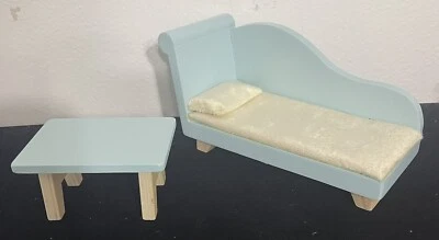 Lounge Couch & Coffee Table/ Kid Kraft Dollhouse Wood Furniture As Is - Image 1 of 4