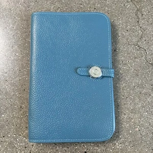 bi-fold oversized clutch wallet blue pebbled leather women's - Picture 1 of 15
