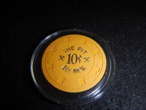 VIntage poker chip The Pit Ely NV $0.10 yellow - Picture 1 of 9