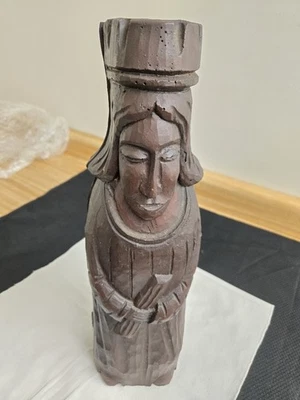 Vtg mcm plastic faux wood carved conquistidor hidden wine bottle holder. - Image 1 of 4