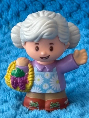 Fisher Price Little People abuela abuela con cesta de fruta RARO Foto 1 de 4