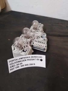 PORTALÁMPARAS DERECHO VW PASSAT B5 AÑO 00-05 REF 385945258B - Imagen 1 de 2