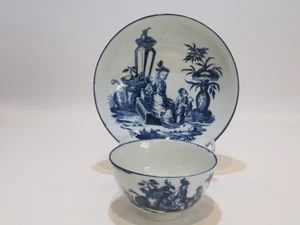 WORCESTER 18TH CENTURY 'MOTHER & CHILD' PATTERN TEA BOWL & SAUCER - C. 1775-1785 - Picture 1 of 16