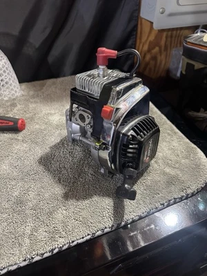 Motor Trevor Simpson Goped de pequeño diámetro Foto 1 de 3