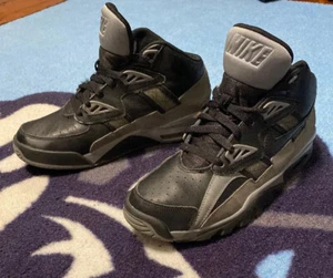 Nike Air Trainer SC GS schwarz mittelgrau metallic silber 579806-003 Größe 6Y Schuhe - Bild 1 von 12