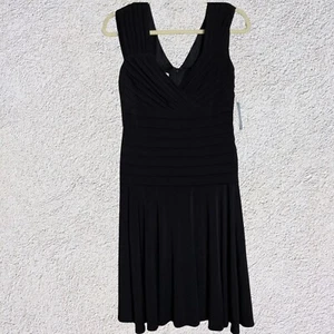 NWT London Times Women V-Neck Polished Swing Dress Size 6 Flowy Black Tiered - Picture 1 of 9