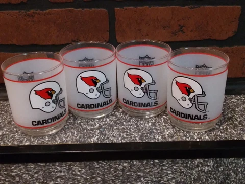 Lot of 4 - NFL St Louis Cardinals Football Mobil Gas Station Giveway Bar Glasses Cover