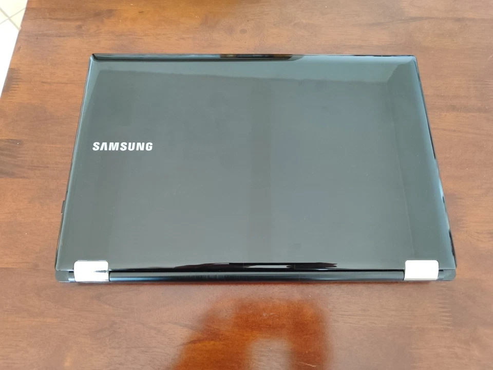 💻 Samsung RC530 - Intel Core i7 - 500GB + 6GB – Scheda grafica Nvidia - Immagine 1 di 4