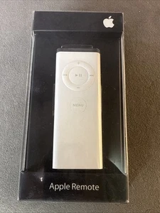 Apple Remote - MA128G/A Genuine Apple TV, iPod and Mac remote NEW Old Stock - Picture 1 of 6