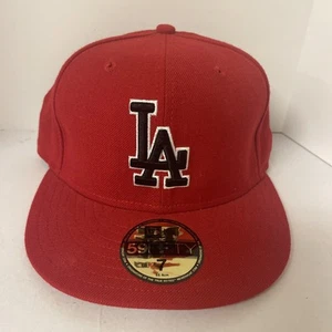 New Era Los Angeles Dodgers 59FIFTY Red Black Bred Hat Men’s Size: 7 Preowned - Picture 1 of 6