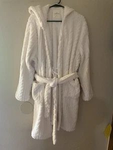 NWT Women’s White Hooded Cuddl Duds Robe Size Xl - Picture 1 of 5