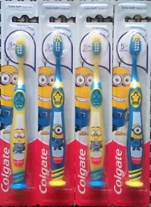 (Pack Of 4) Colgate Toothbrush Children Minions 5+ Kids Suction Cup Extra Soft - Picture 1 of 2