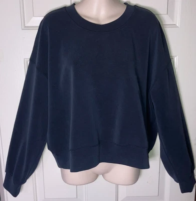 Sudadera Lululemon Perfectamente Grande Recortada Cuello Redondo Softstreme Negra 8 Foto 1 de 4