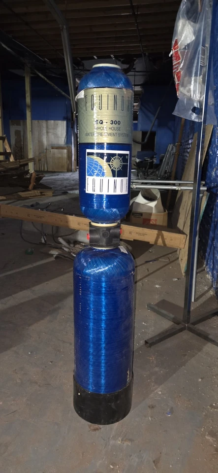 Tratamiento de agua para toda la casa Equinox EQ-300, Aquasana Rhino 300,000 galones Foto 1 de 4