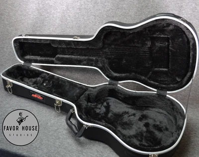 SKB 1SKB-300 Guitar Hard Case Baby Taylor/ Martin LX  Pre-Owned 789270030008 - Image 1 of 4