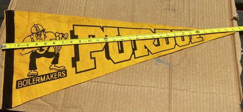 VINTAGE PURDUE Boilermakers UNIVERSITY PENNANTS Cover