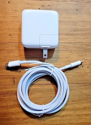 Genuine Apple 30W USB-C Power Adapter with USB-C Cable for MacBook iPad iPhone - Image 1 of 4