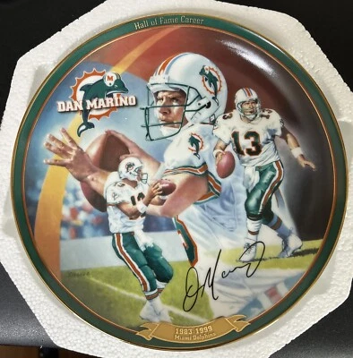 Plato Dan Marino Bradford Exchange “Hall Of Fame Career” Miami Dolphins certificado de autenticidad sin usar, en caja Foto 1 de 3