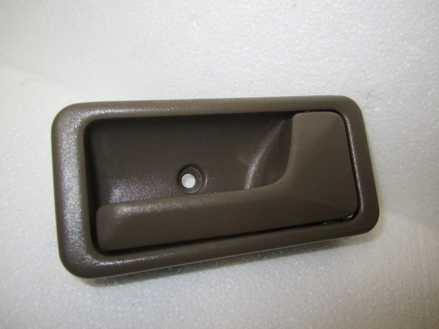 MAZDA MPV 96 97 98 1996-1998 MANIJA PUERTA INTERIOR PASAJERO DERECHO MARRÓN OEM Foto 1 de 2