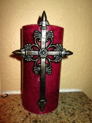 Pin de vela de cruz de hierro para vela de pilar. Regalo cristiano. Toscana, decoración del Viejo Mundo Foto 1 de 3