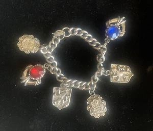VINTAGE FLEUR DE LIS & SHIELDS CHARM BRACELET W  FAUX GEMS SILVER TONE - Picture 1 of 20