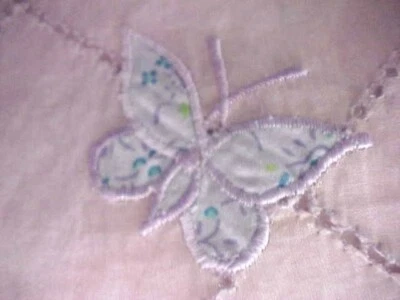 Máquina de lavanda de tela de organdí bordada mariposas borde encuadernado fagoting  Foto 1 de 4