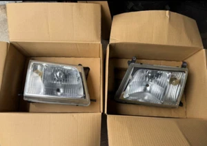 Toyota Genuine Land Cruiser 100 Early Model KG-HDJ101K headlight 1998 - 2001 - Picture 1 of 2