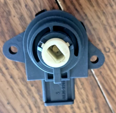 Ignition Switch Compatible with 2005-2010 Chevrolet Cobalt 2006-2011 HHR 2007 - Image 1 of 3