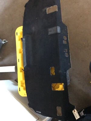 07-15 Infiniti G35 G37 Q40 Sedán Ventana Trasera Paquete Estante Aislador 79927-JK00A Foto 1 de 3