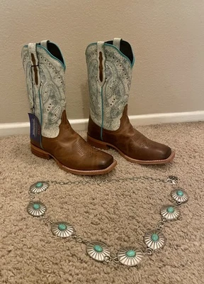 Tony Lama Women’s Leather Cowboy Style  Western Boots plus belt – Size 7½  - Image 1 of 4