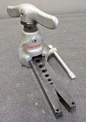 RIDGID Flaring Tool 459 Non Ratcheting 45 Degree SAE (1/8" to 3/4" inch O. D.) - Image 1 of 4