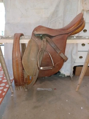 Stubben Siegfried All Purpose Hunt English Saddle Dark Brown - Image 1 of 4