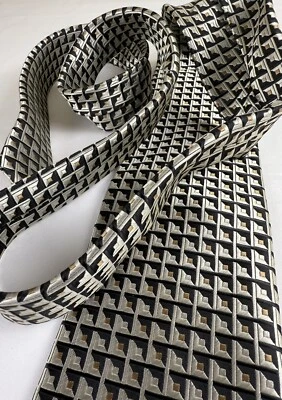 Corbata geométrica de diseñador Giorgio Brutini para hombre poliéster plateado negro marrones Foto 1 de 4