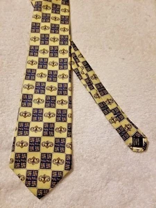 Bert Pulitzer Seidenkrawatte cremefarbener Hintergrund mit Designs - importierte Seide hergestellt in den USA - Bild 1 von 5