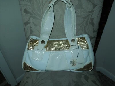 Bolso de mano de cuero Gustto blanco, beige y dorado metálico precio de venta sugerido por el fabricante $665+ Foto 1 de 4