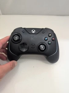 Razer Wolverine V2 Chroma Controller Tested And Working Read Desc loose Button - Picture 1 of 3