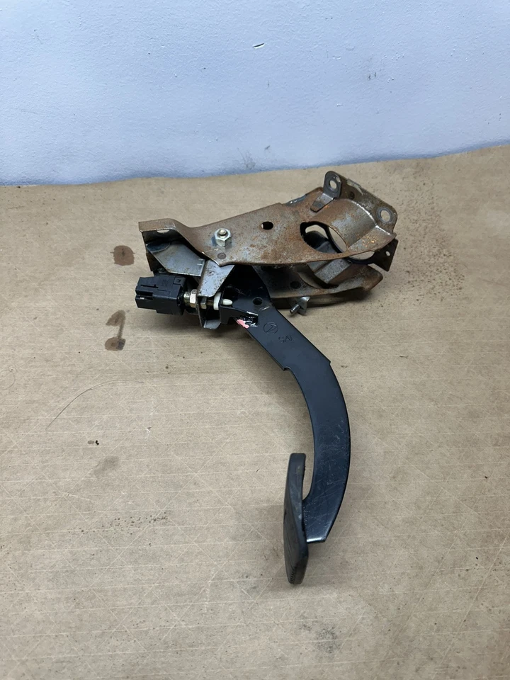 04-07 Subaru Impreza RS 2.5i Brake Pedal Assembly Auto Trans OEM 2004-2007 Foto 1 de 1