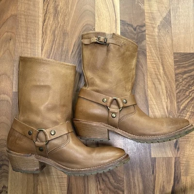 Винтажная обувь компании Eliza инженер кожи сутулиться ботинки женский размер 7 ремень - Изображение 1 из 4