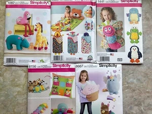 Simplicity ungeschnittene Nähmuster Spielzeug Schlafsack - Bild 1 von 6