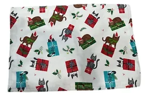 CYNTHIA ROWLEY HOLIDAY CHRISTMAS CATS KITTENS EASY CARE PLACEMATS SET OF 4 - Picture 1 of 2