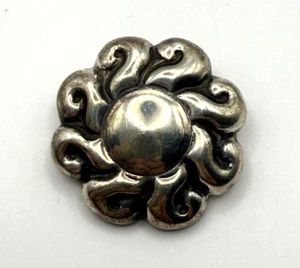 Taxco Unmarked Silver Sun Button - Picture 1 of 6