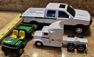 Lot of 3 John Deere, Pickup Truck, Gator, Semi, 2 ERTL - Image 1 of 4