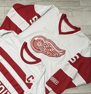 Vintage CCM Lidstrom Red Wings Jersey - Picture 1 of 3