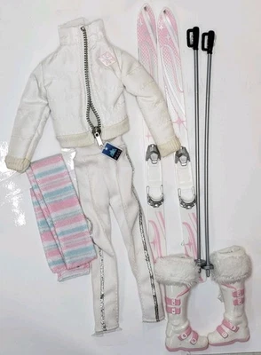 WINTER WEEKEND THE BARBIE LOOK MODEL MUSE DOLL FASHION OUTFIT 2013 MATTEL X9199 - Image 1 of 4