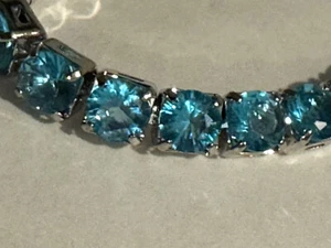 Blue Tennis Bracelet White Gold Plated Classic crystal bracelet - Bild 1 von 1