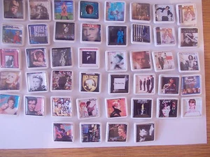 JOBLOT 44 OF DAVID BOWIE ALBUM COVER BADGES FREE POST IN THE UK - Imagen 1 de 6