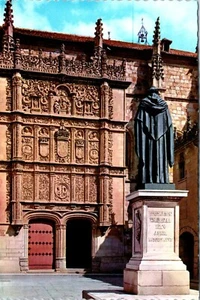 Facade of the University, Salamanca, Spain Postcard - Picture 1 of 2