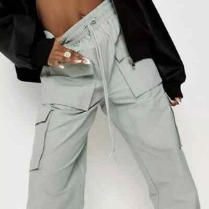 NWT Missguided Slate Gray Nylon Straight‎ Leg Cargo Trousers Pants Plus Size 14 - Picture 1 of 12